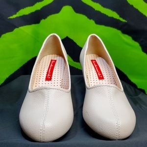 B.A.I.T. Footwear Ramalt - White Faux Textured Leather Wedge Size 8.5